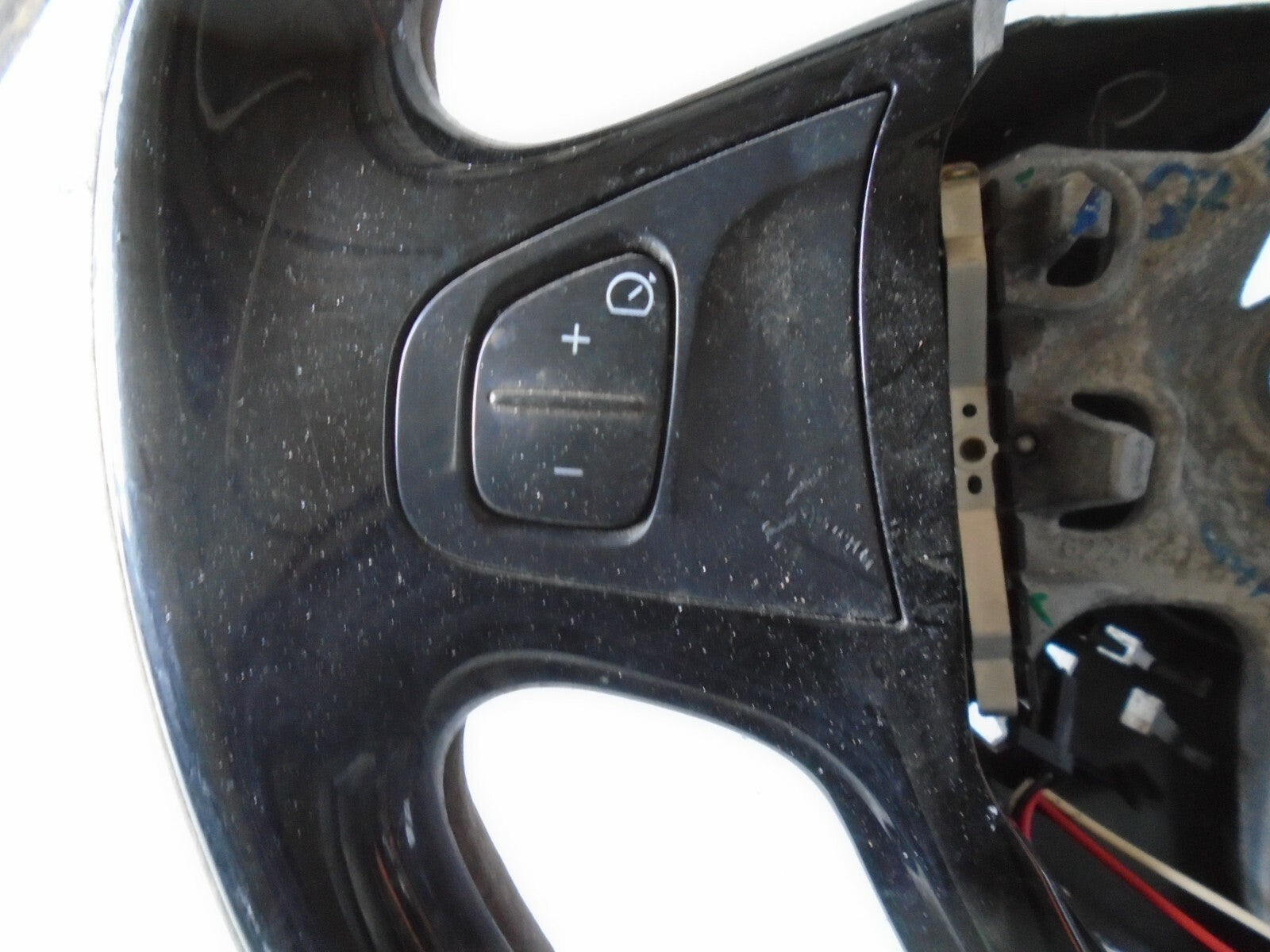 RENAULT CAPTUR 2018 MK1 MULTIFUNCTION STEERING WHEEL