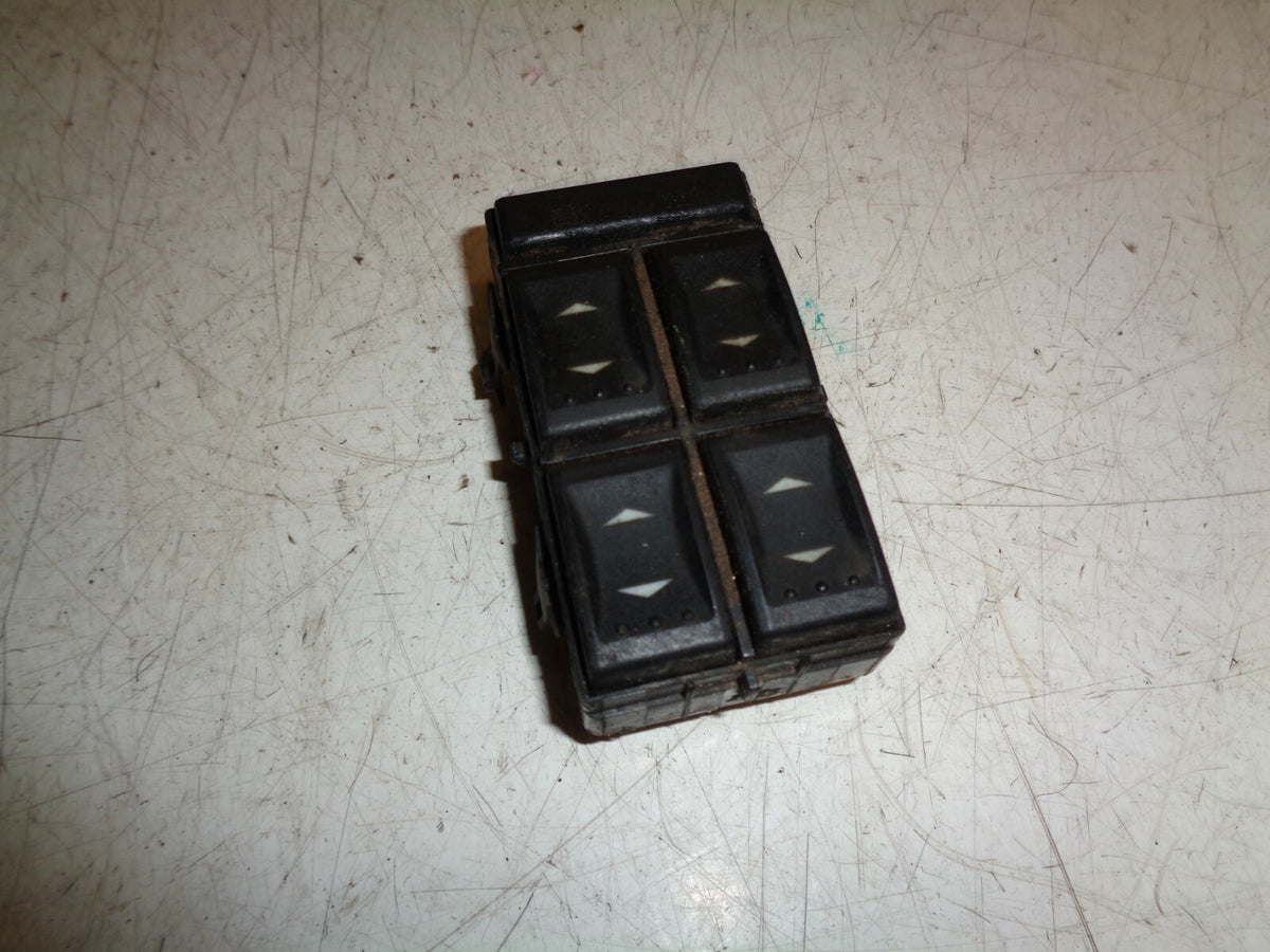 FORD MONDEO MK3 2005 OSF DRIVER SIDE FRONT DOOR WINDOW SWITCH