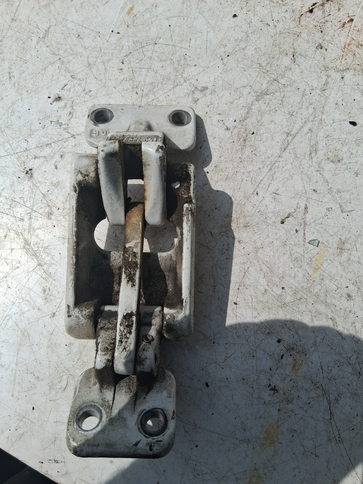 2020 MERCEDES BENZ SPRINTER W907 REAR UPPER RIGHT DRIVER DOOR HINGE A9107406400