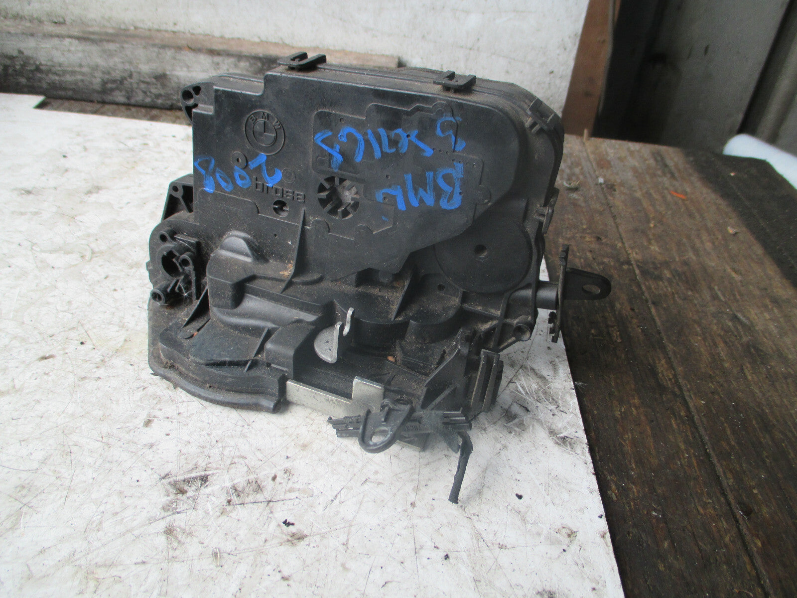 BMW 3 SERIES 2008 E90 OSR DRIVER SIDE REAR DOOR LOCK MECHNAISM 7060296