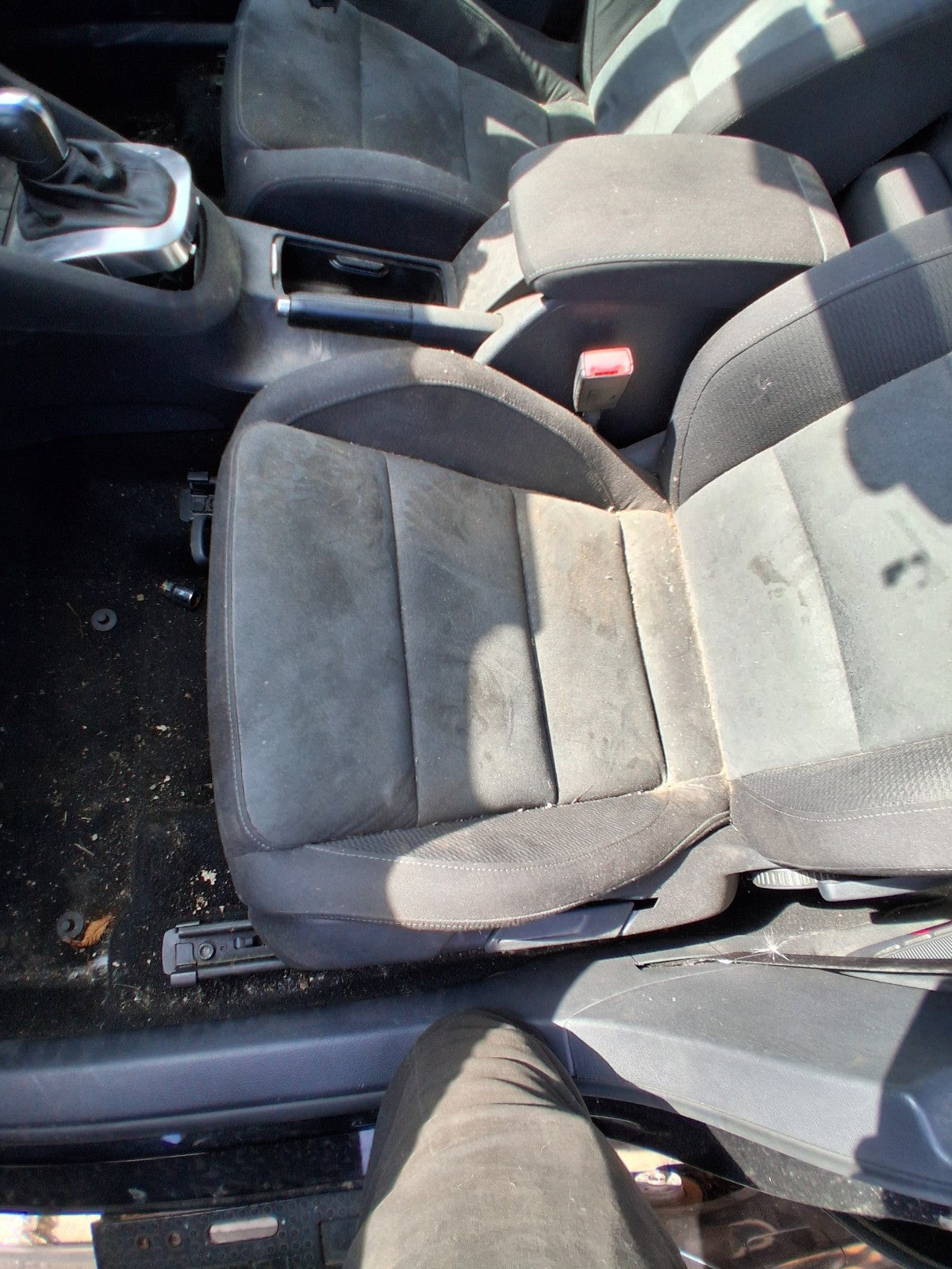 2012 VW VOLKSWAGEN GOLF MK6 NSF PASSENGER SIDE FRONT COMPLETE SEAT ALCANTARA