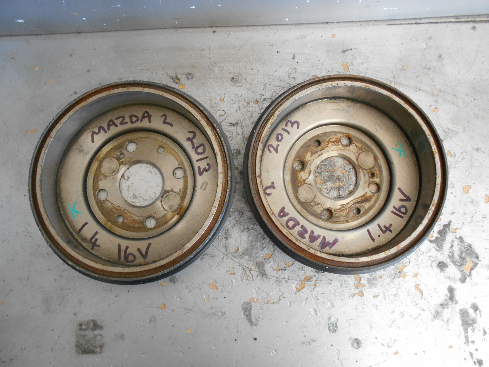MAZDA 2 2013 1.3 16V OSR & NSR DRIVER & PASSENGER SIDE REAR BRAKE DRUMS PAIR