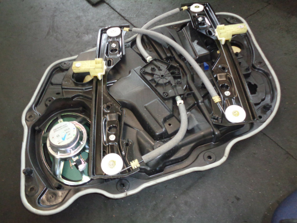 JEEP COMPASS 2020 NSF PASSENGER SIDE FRONT LIFTING MECHANISM SPEAKER 68242679AA