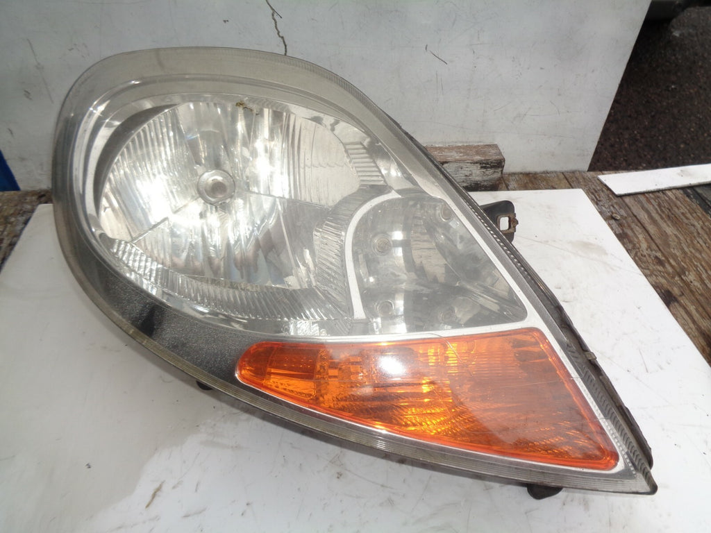 VAUXHALL VIVARO MK1 2007 OS DRIVER SIDE HEADLIGHT 8200701361