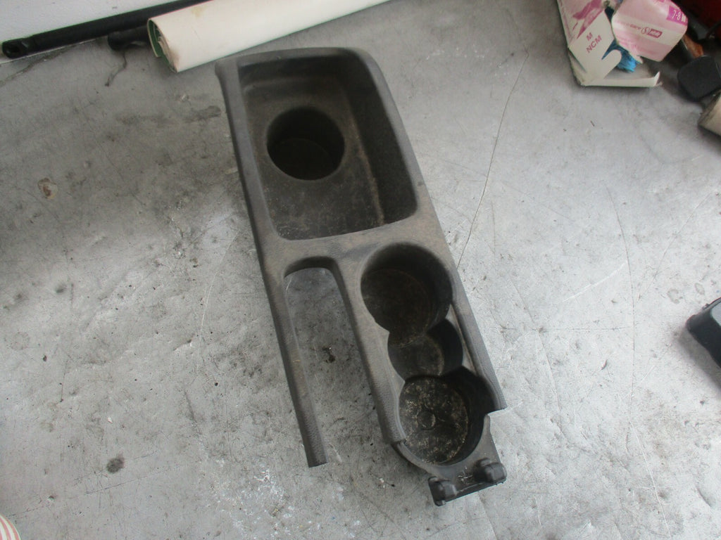 FORD FIESTA MK7 1.25 2017 CENTRE CONSOLE CUP HOLDER 0526 1011931 01