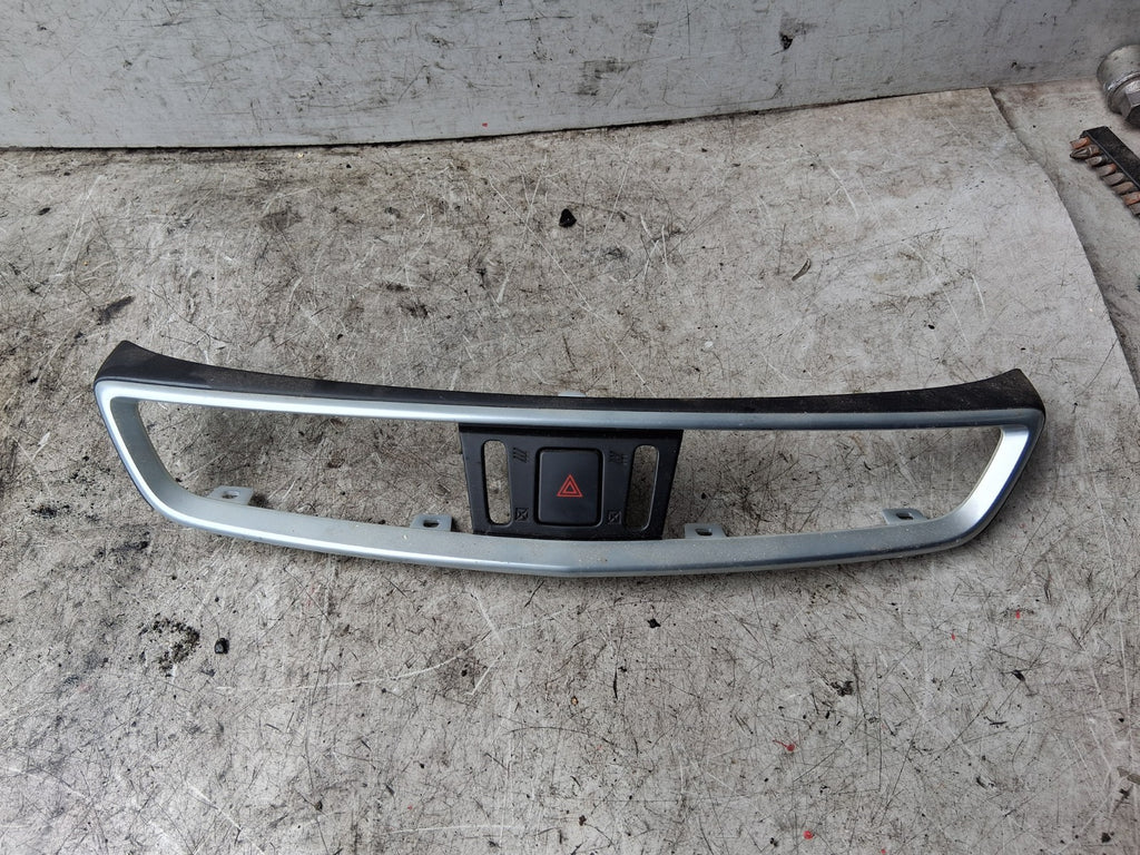 2020 NISSAN QASHQAI J11 MK2 FACELIFT HAZARD SWITCH TRIM PANEL COVER
