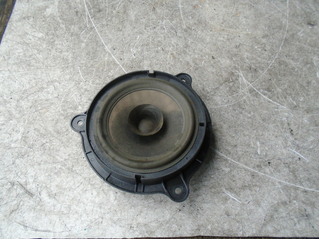 NISSAN NOTE 2008 MK1 E11 OSF FRONT DRIVER SIDE DOOR SPEAKER 28156AV700