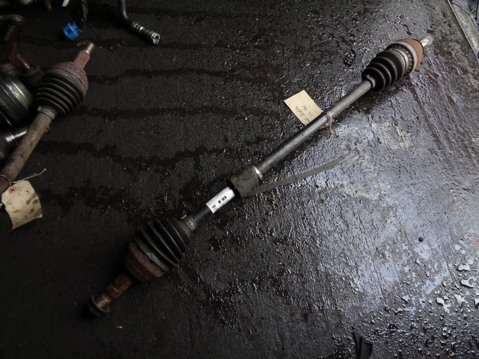 VAUXHALL ZAFIRA B 1.6 PETROL 2012 OSF DRIVER SIDE FRONT DRIVESHAFT 13264667