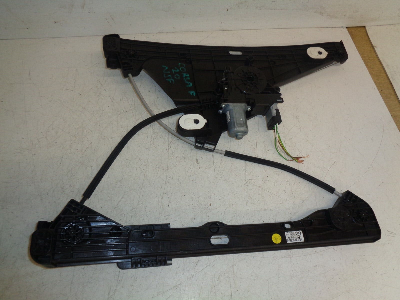 VAUXHALL CORSA F 2020 NSF PASSENGER FRONT DOOR WINDOW MOTOR REGULATOR 9829043680