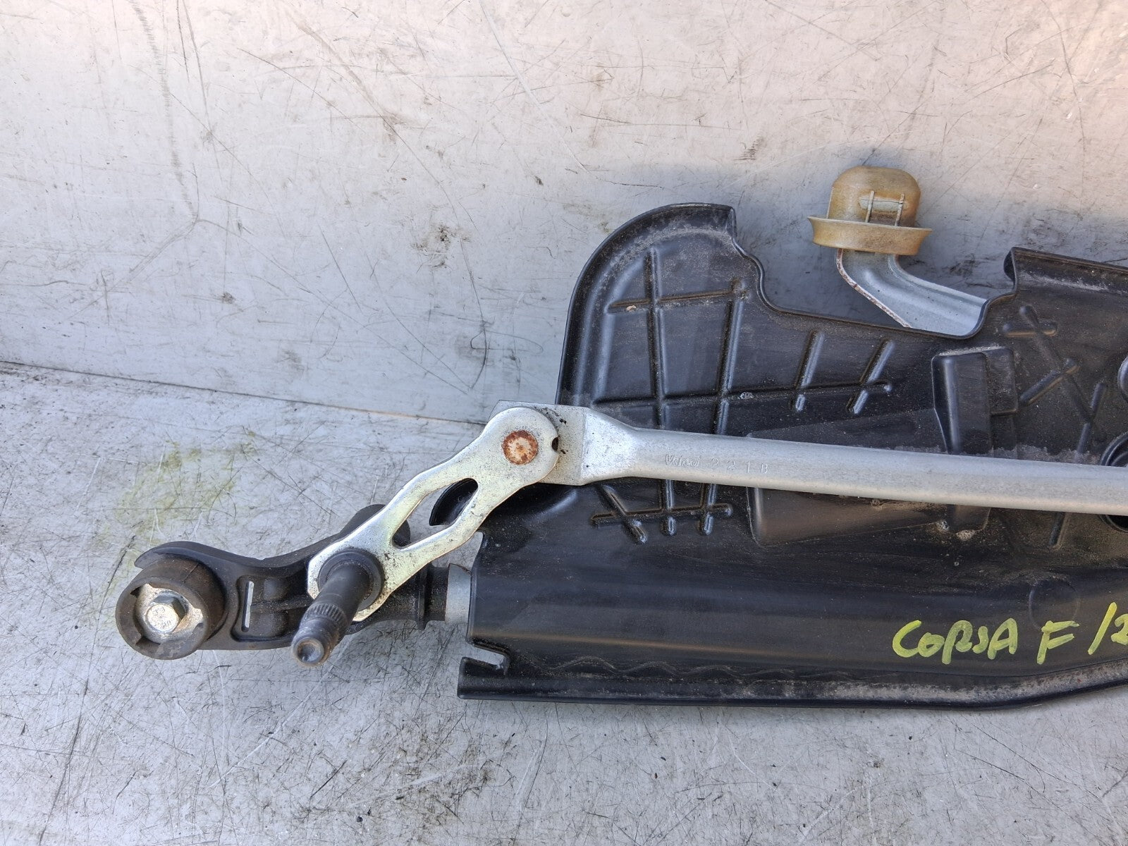 VAUXHALL CORSA F 2021 WINDSCREEN WIPER MOTOR & LINKAGE 9824534680