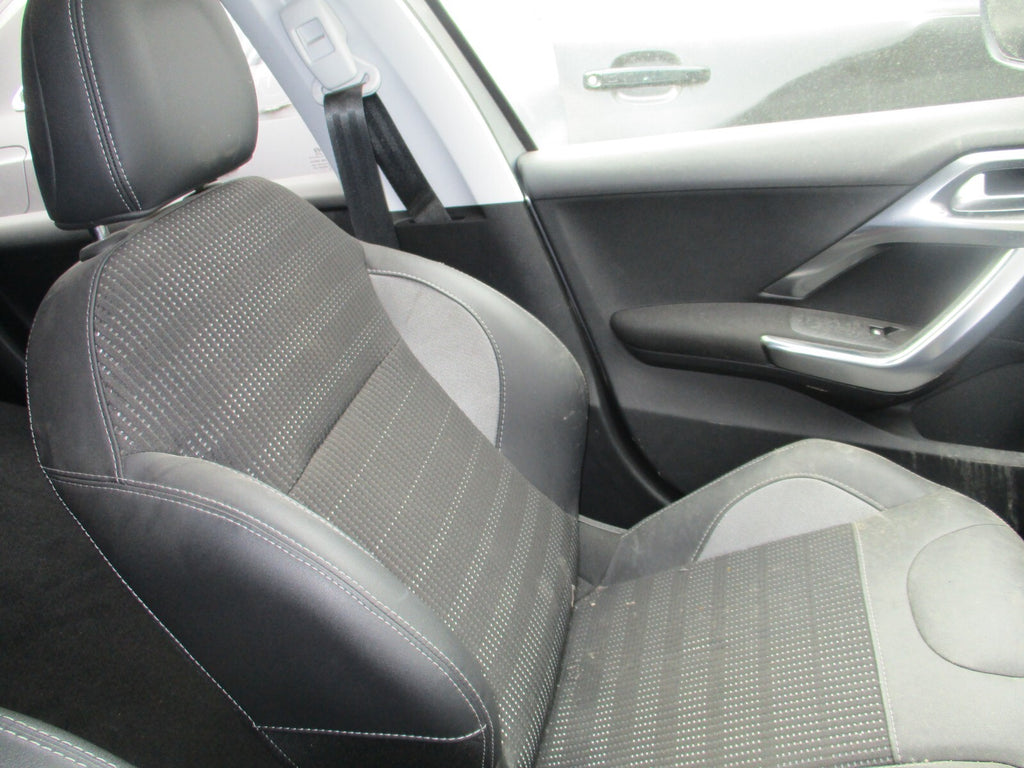 PEUGEOT 2008 2018 MK1 NSF PASSENGER SIDE FRONT COMPLETE SEAT FABRIC