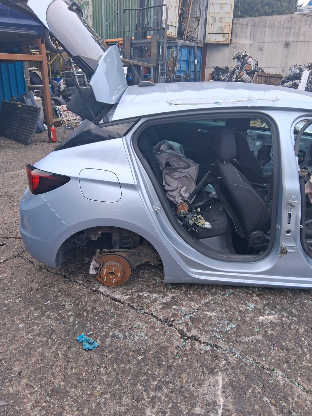 2019 VAUXHALL ASTRA K OSR DRIVER SIDE REAR RIGHT QUARTER PANEL SILVER Z189