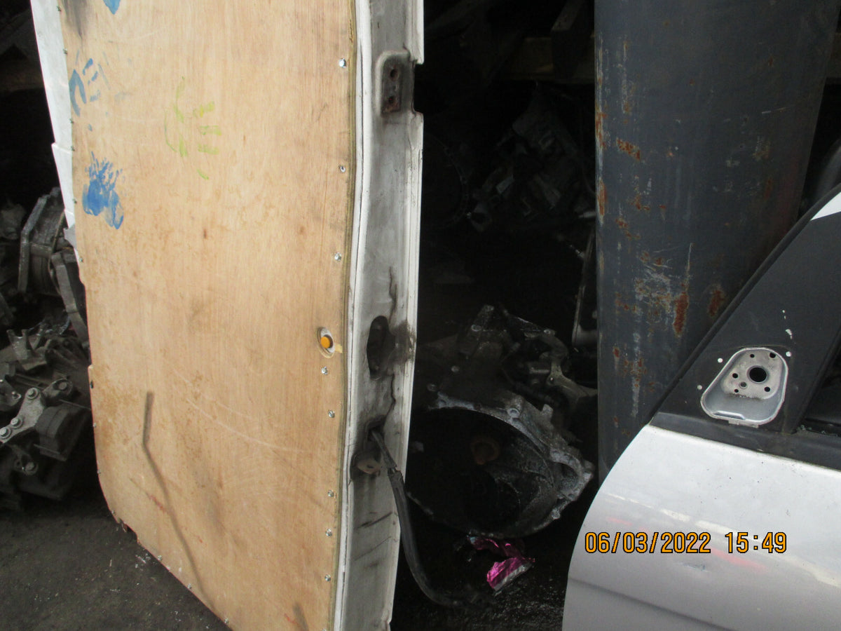 FORD TRANSIT 2009 MK7 NSR REAR PASSENGER SIDE COMPLETE DOOR WHITE