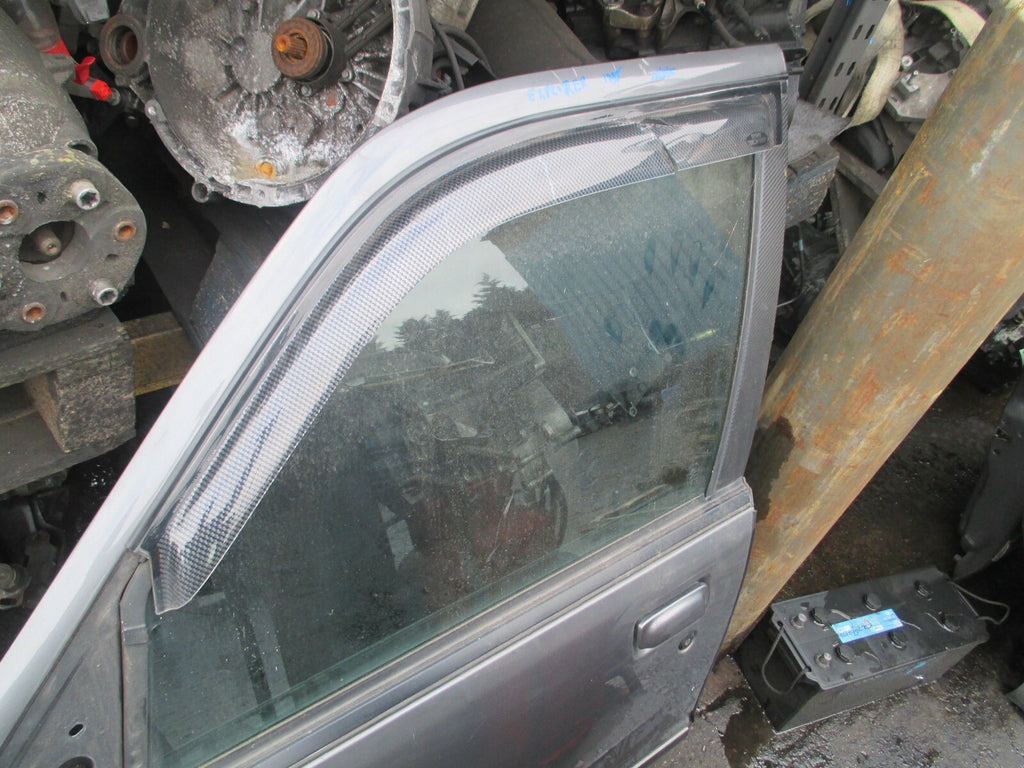 FORD EXPLORER 2000 NSF PASSENGER SIDE FRONT COMPLETE DOOR PLATINUM METALLIC