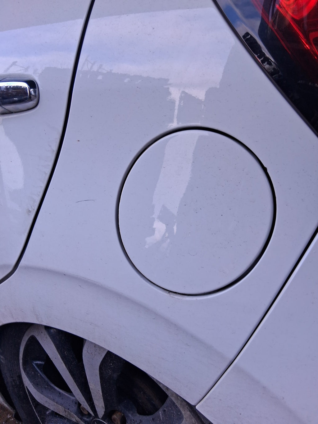 2018 CITROEN C1 FLAIR MK2 FUEL FLAP LID COVER WHITE