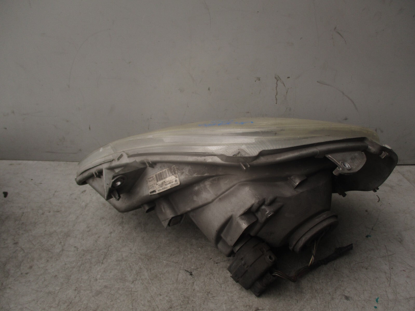 2006 VAUXHALL VIVARO MK1 OSR DRIVER SIDE FRONT HEADLIGHT HEAD LAMP 91165722