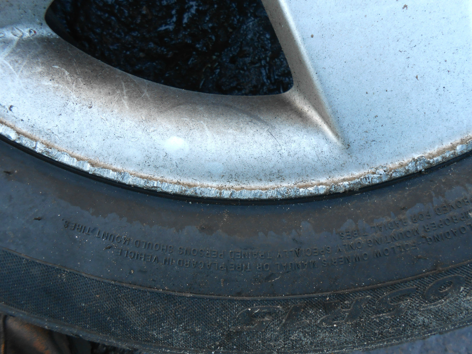 PEUGEOT 207 2009 5 SPOKE 4 STUD ALUMINIUM ALLOY WHEEL & TYRE 185/65 R15