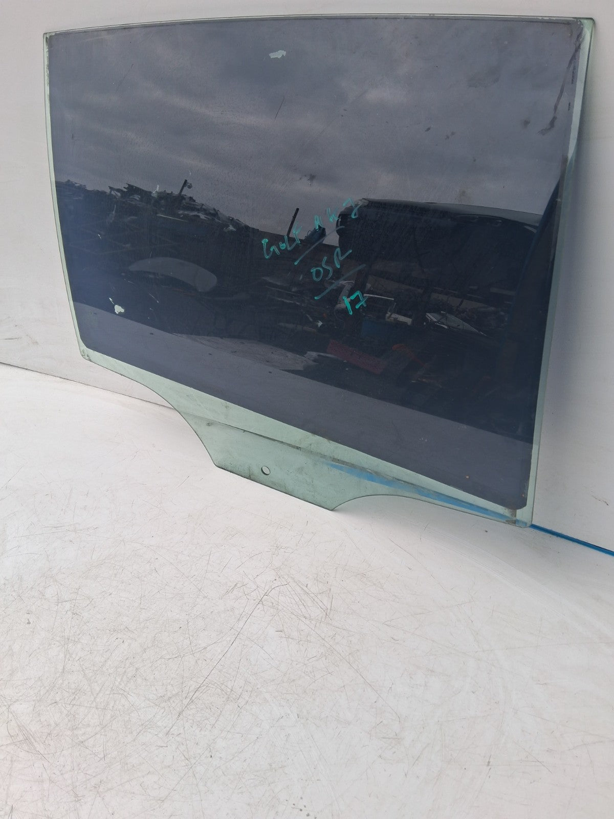 2017 VW VOLKSWAGEN GOLF MK7 OSR DRIVER RIGHT SIDE REAR WINDOW GLASS 566845026