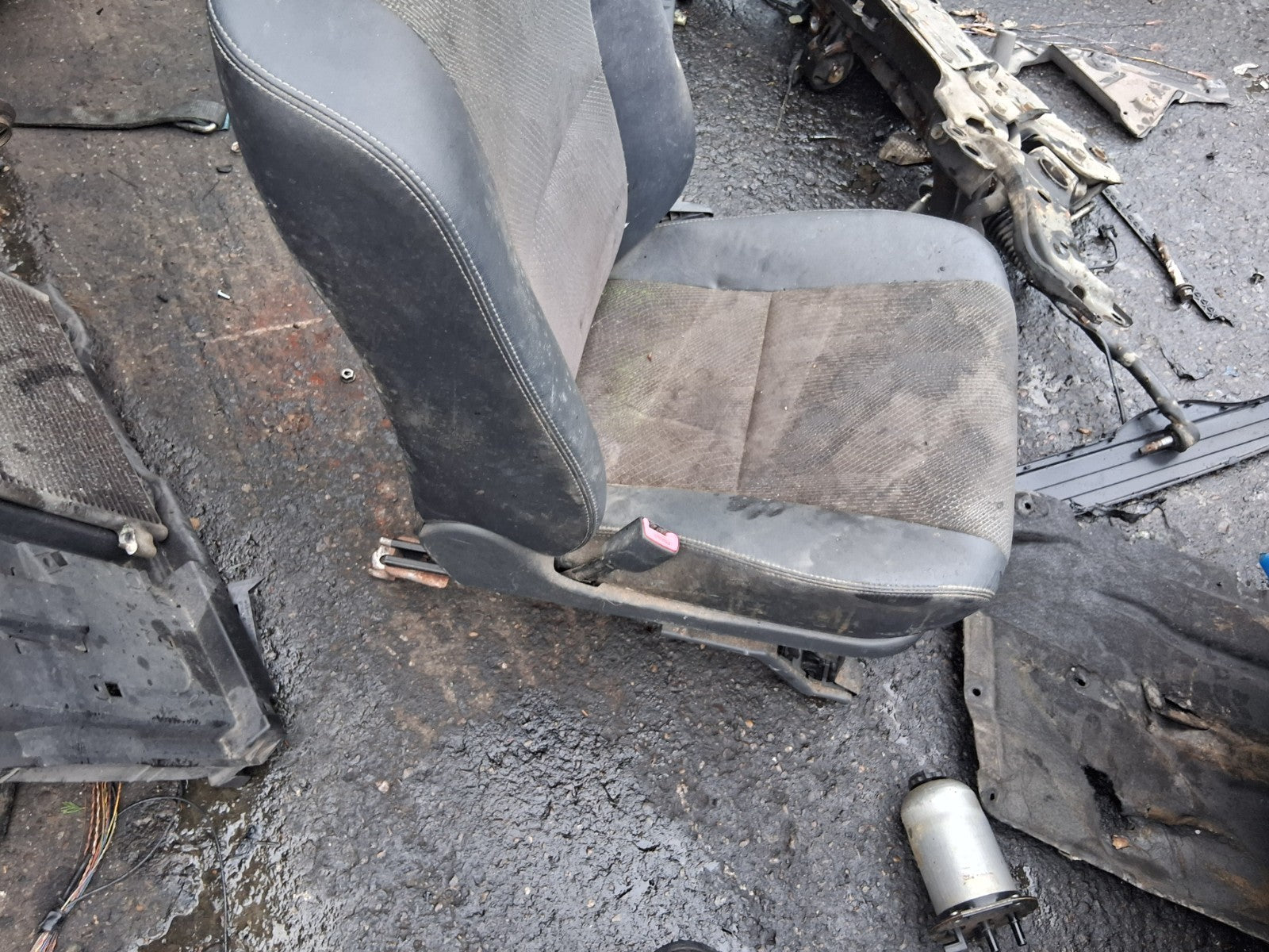 2013 TOYOTA ESTIMA MK3 NSF PASSENGER SIDE FRONT LEFT COMPLETE SEAT HALF LEATHER