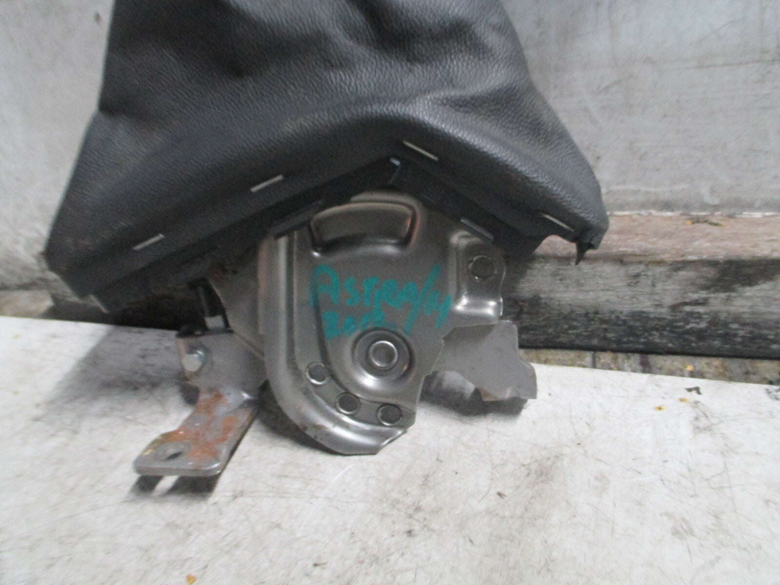 VAUXHALL ASTRA H 2012 PARKING HANDBRAKE LEVER MECHANISM