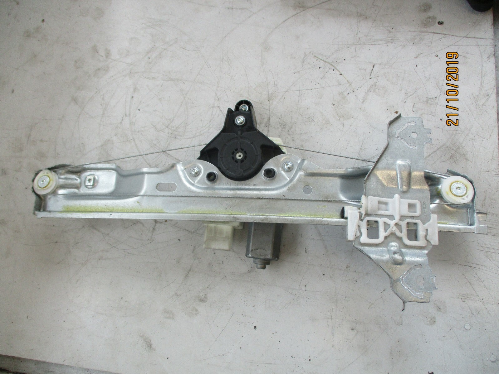 NISSAN QASHQAI J11 NSR PASSENGER SIDE REAR WINDOW REGULATOR LINKAGE 82701HV00C