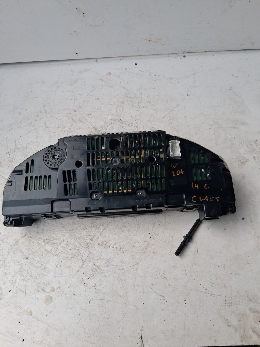 2014 MERCEDES-BENZ C-CLASS W204 INSTRUMENT CLUSTER MPH A2C30473300