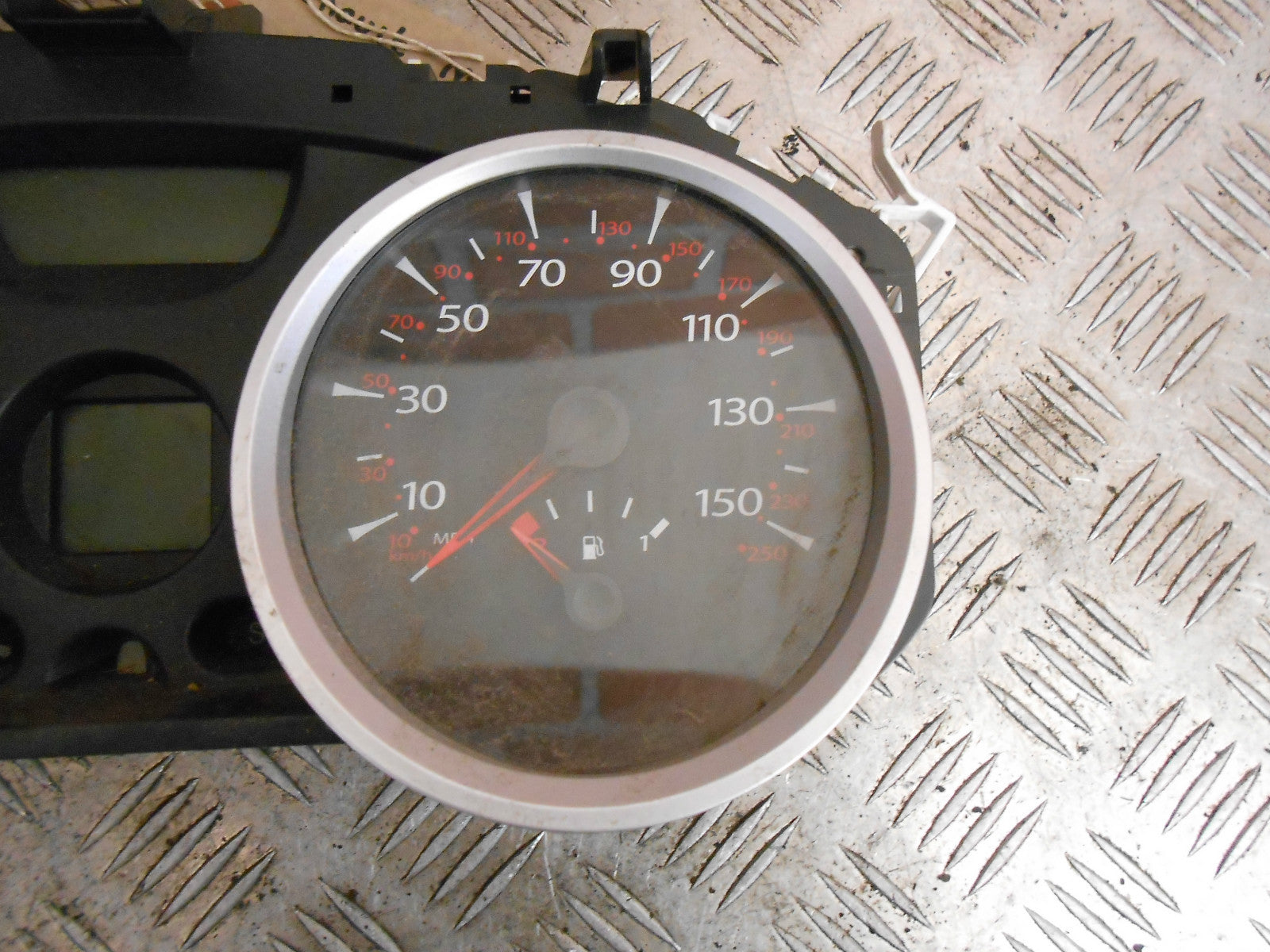 RENAULT MEGANE MK2 2006 1.5 1.9 DCI CLOCKS SPEEDO INSTRUMENT CLUSTER 8200720315