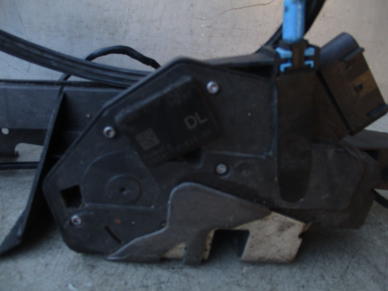 2014 FORD FIESTA MK7 3 DOOR NS PASSENGER FRONT DOOR LOCK MECHANISM AM5AU21813DF