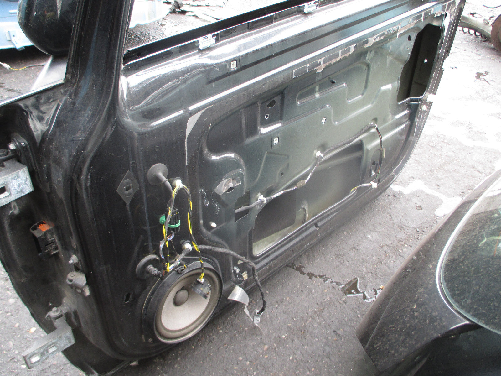 VAUXHALL CORSA D 2013 3 DOOR OS DRIVER SIDE BARE DOOR BLACK