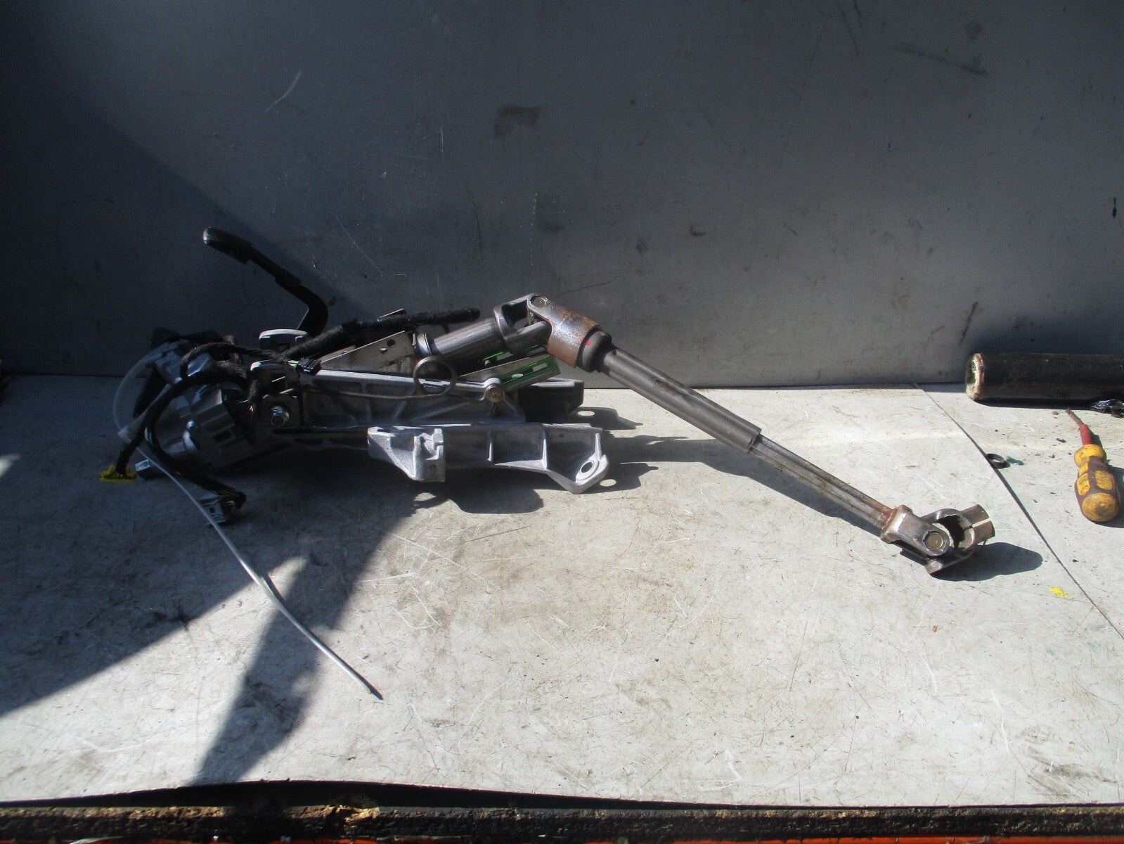 2013 FORD MONDEO MK4 STEERING COLUMN WITH KEY 7G9N3C529EJ
