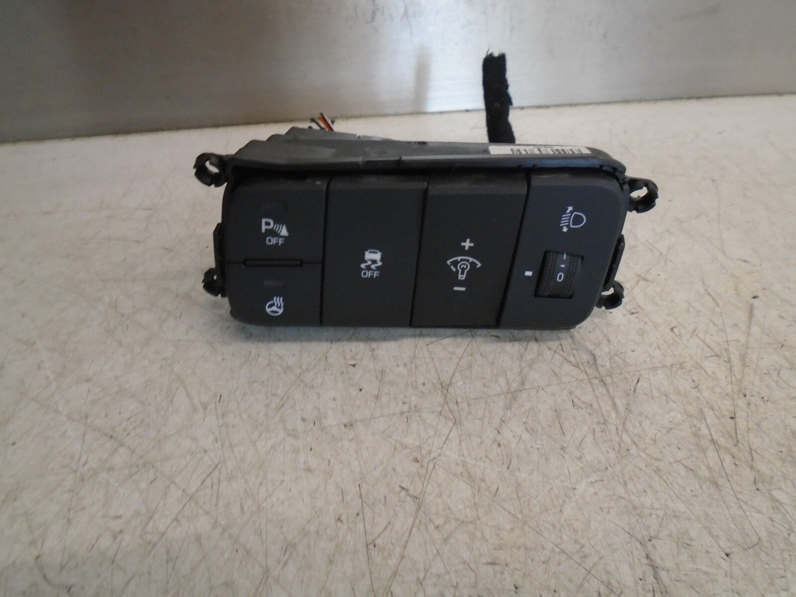 HYUNDAI I10 MK2 2015 HEADLIGHT LEVEL ADJUSTMEN TRACTION CONTROL SWITCH 299131553