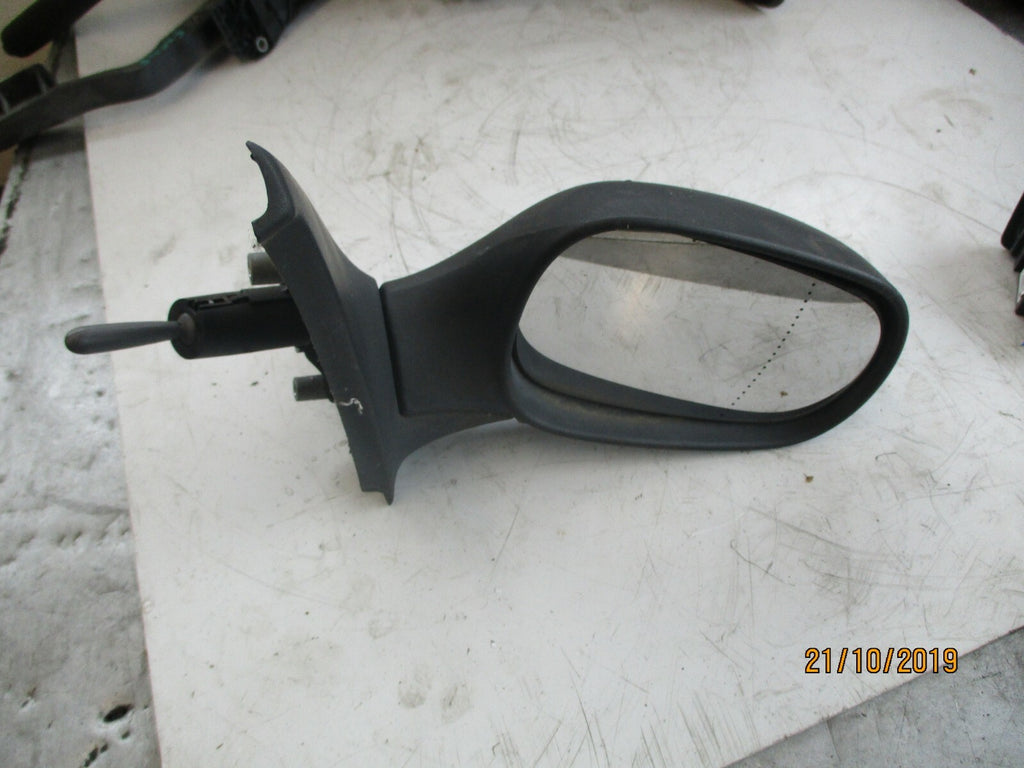 RENAULT CLIO MK2 OS DRIVER SIDE MANUAL DOOR WING MIRROR BLACK