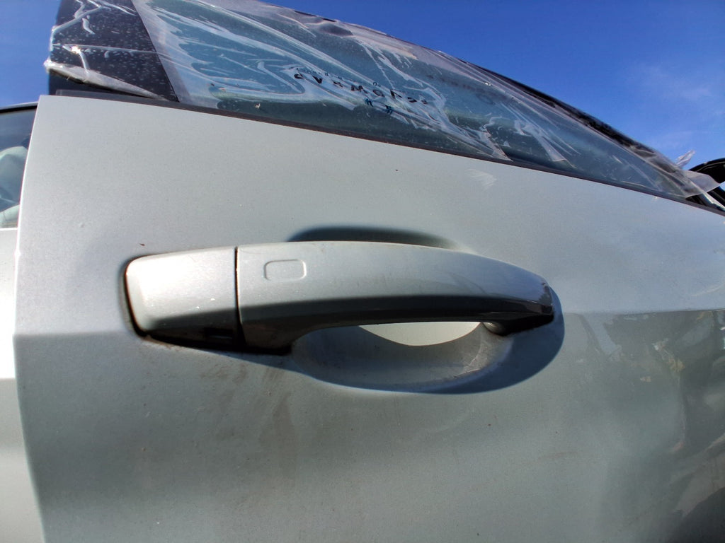 2023 AUDI A1 GB MK2 HATCH OSF DRIVER SIDE FRONT DOOR HANDLE DEW SILVER MET LX7E