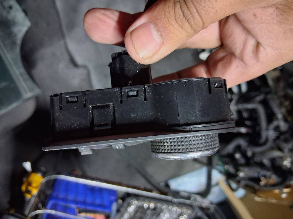 2018 VAUXHALL ZAFIRA C HEADLIGHT ADJUSTER CONTROL SWITCH 39049505