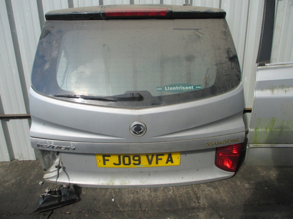 SSANGYONG KYRON 2009 TAILGATE BOOTLID BOOT LID SILVER