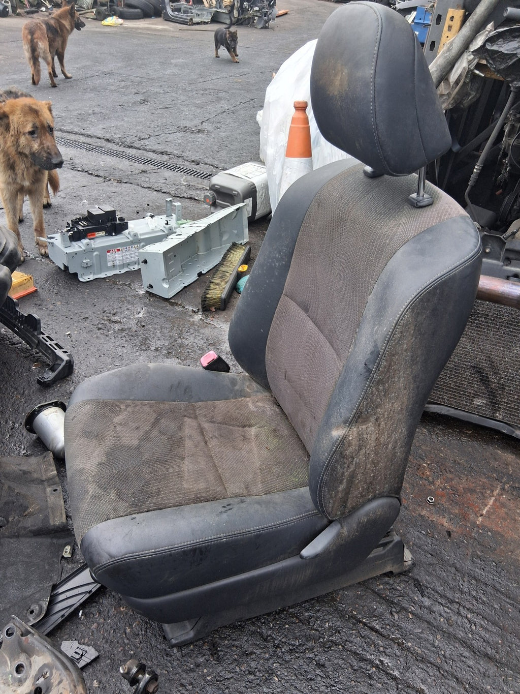 2013 TOYOTA ESTIMA MK3 NSF PASSENGER SIDE FRONT LEFT COMPLETE SEAT HALF LEATHER