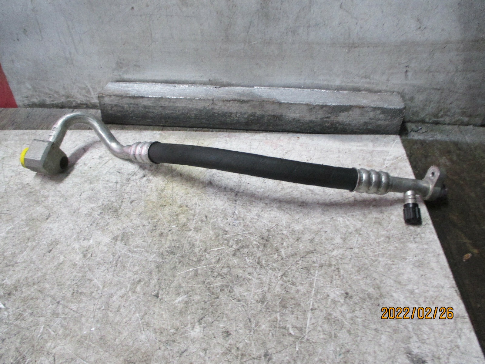 MERCEDES BENZ C CLASS 2014 W204 AC AIR CONDITIONING HOSE PIPE A2048302216