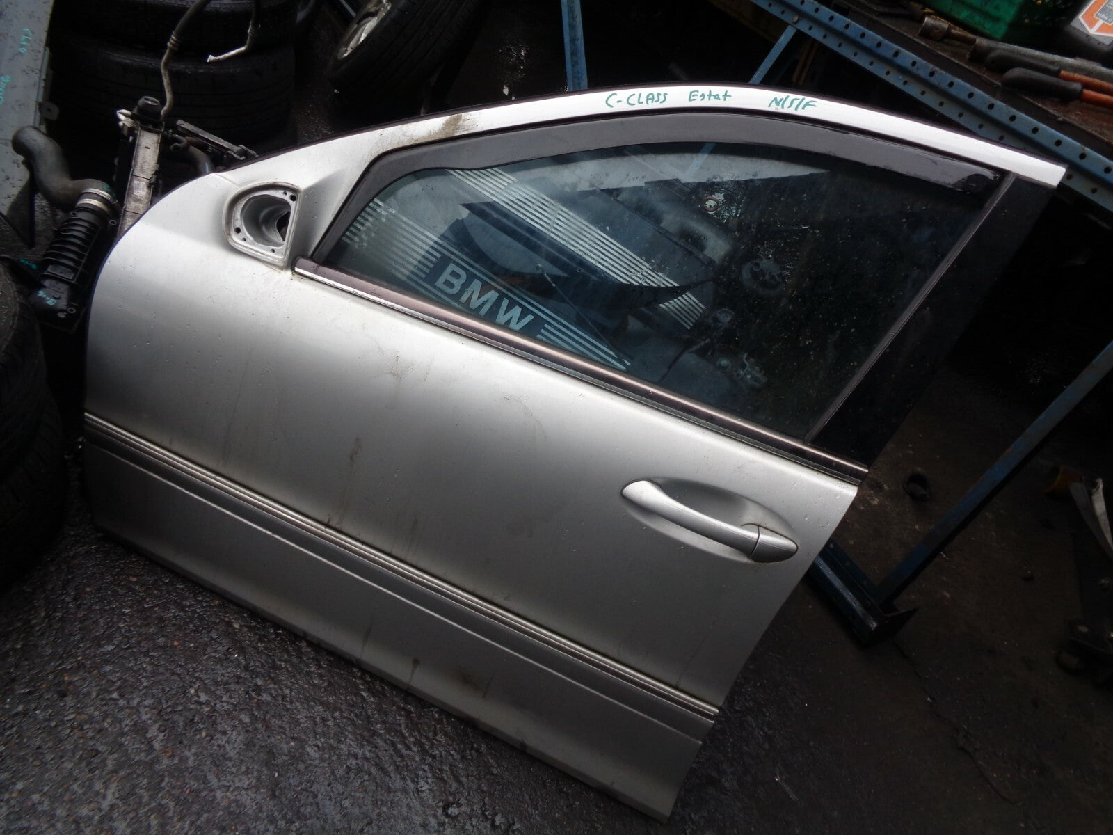 MERCEDES BENZ C-CLASS C220 CDI ESTATE NSF PASSENGER FRONT COMPLETE DOOR SILVER