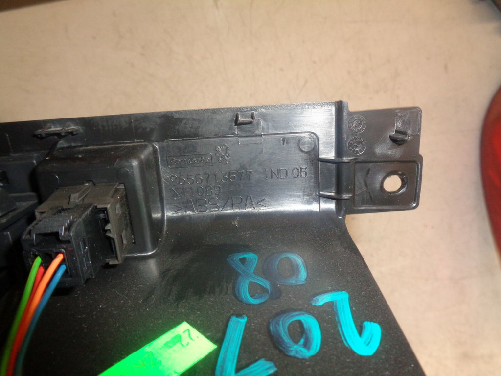 PEUGEOT 207 2008 1.4 PETROL CENTRAL DOOR LOCK SWITCH & PANEL 9656713577