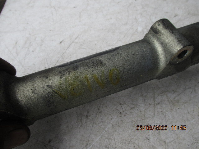 VOLVO S60 S80 V70 2000 2.4 DIESEL FUEL INJECTOR RAIL 8658252