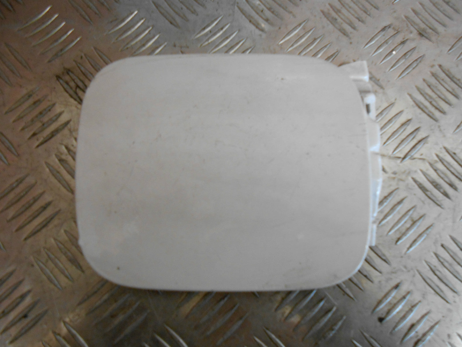 AUDI A3 8L MK1 S3 2000 PETROL FUEL FILLER FLAP COVER WHITE