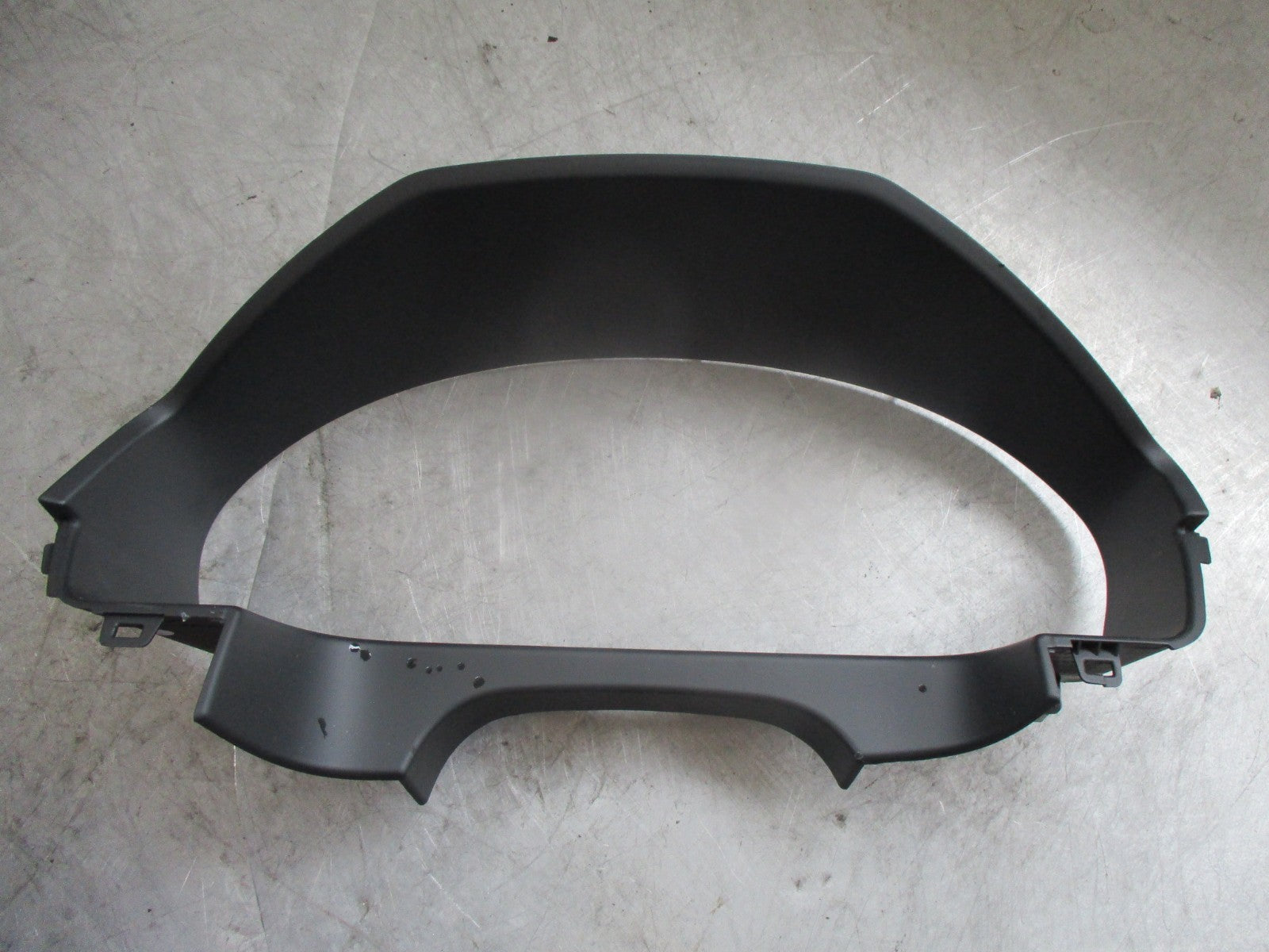 MERCEDES E CLASS W212 INSTRUMENT SPEEDO HOOD COVER SURROUND PLASTIC TRIM