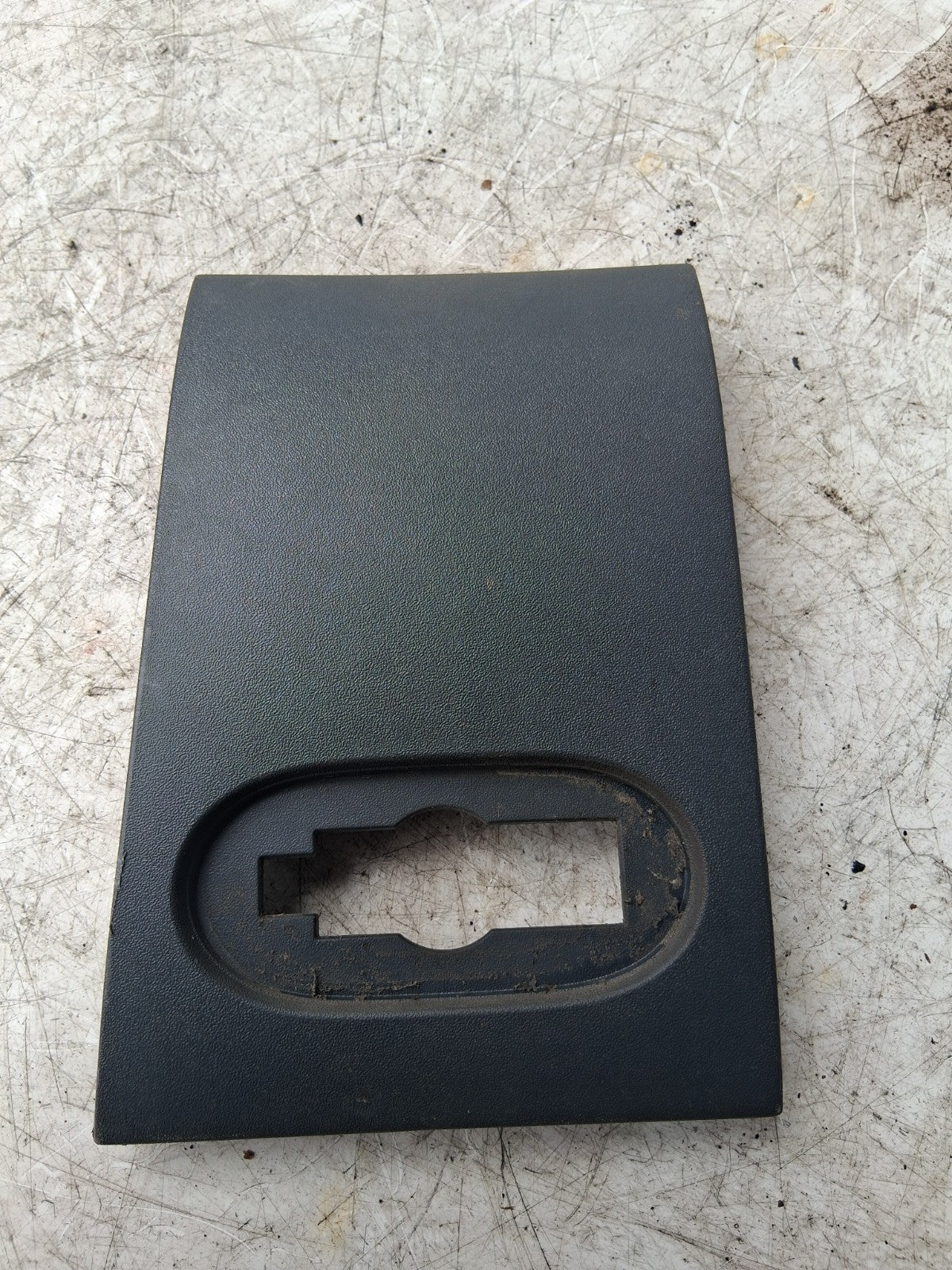 2022 MERCEDES SPRINTER W907 NS PASSENGER B PILLER PLASTIC TRIM A9106906100