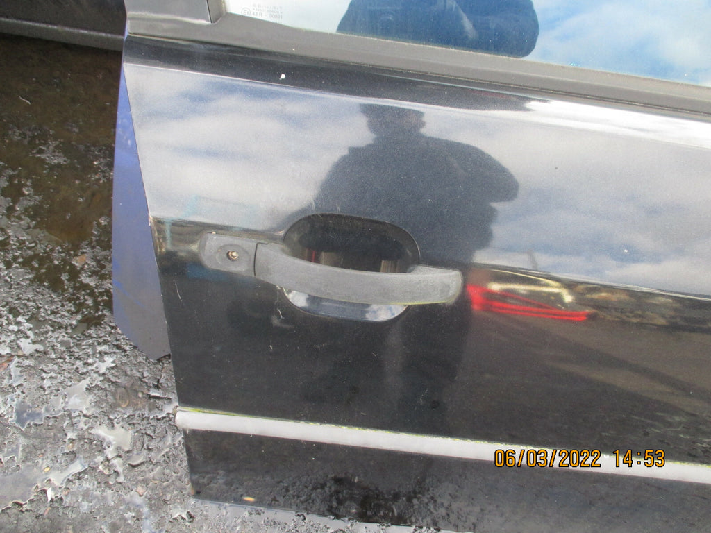 FORD MONDEO 2003 MK3 OSF FRONT DRIVER SIDE COMPLETE DOOR BLACK