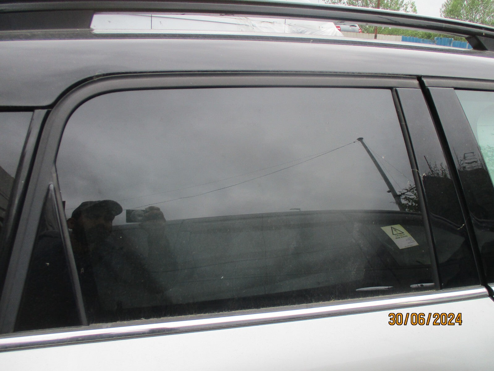 BMW MINI COUNTRYMAN F60 2021 OSR DRIVER SIDE REAR WINDOW GLASS