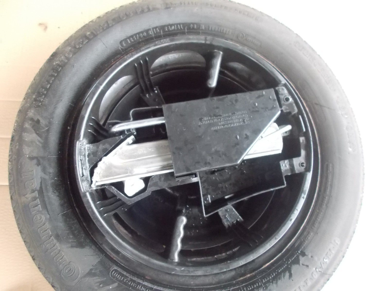 2010 MERCEDES C220 SPARE STEEL WHEEL & TYRE 125/90 R16 & JACK SET 2044000302