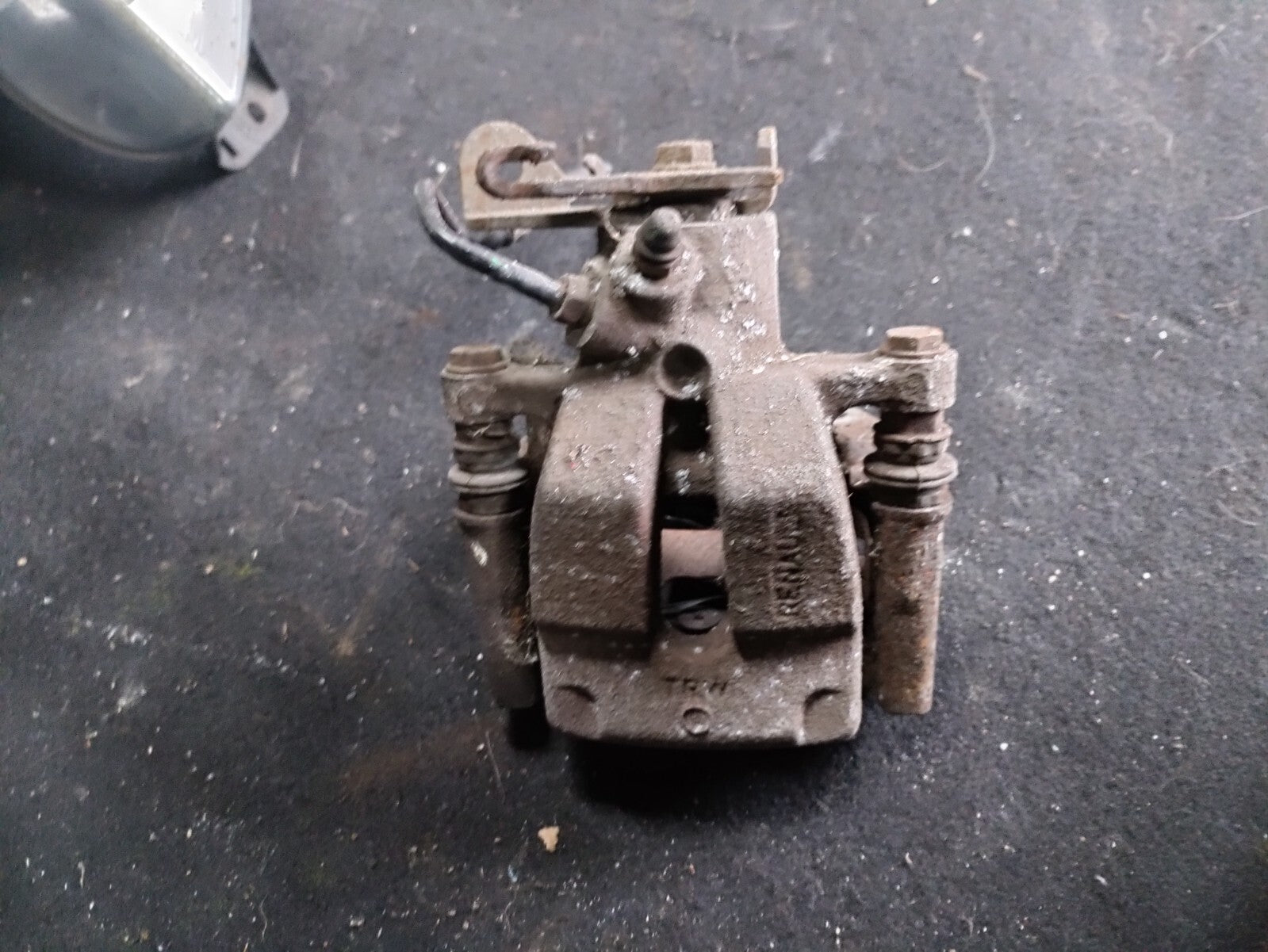 RENAULT MEGANE MK3 2011 OSR DRIVER SIDE REAR BRAKE CALIPER
