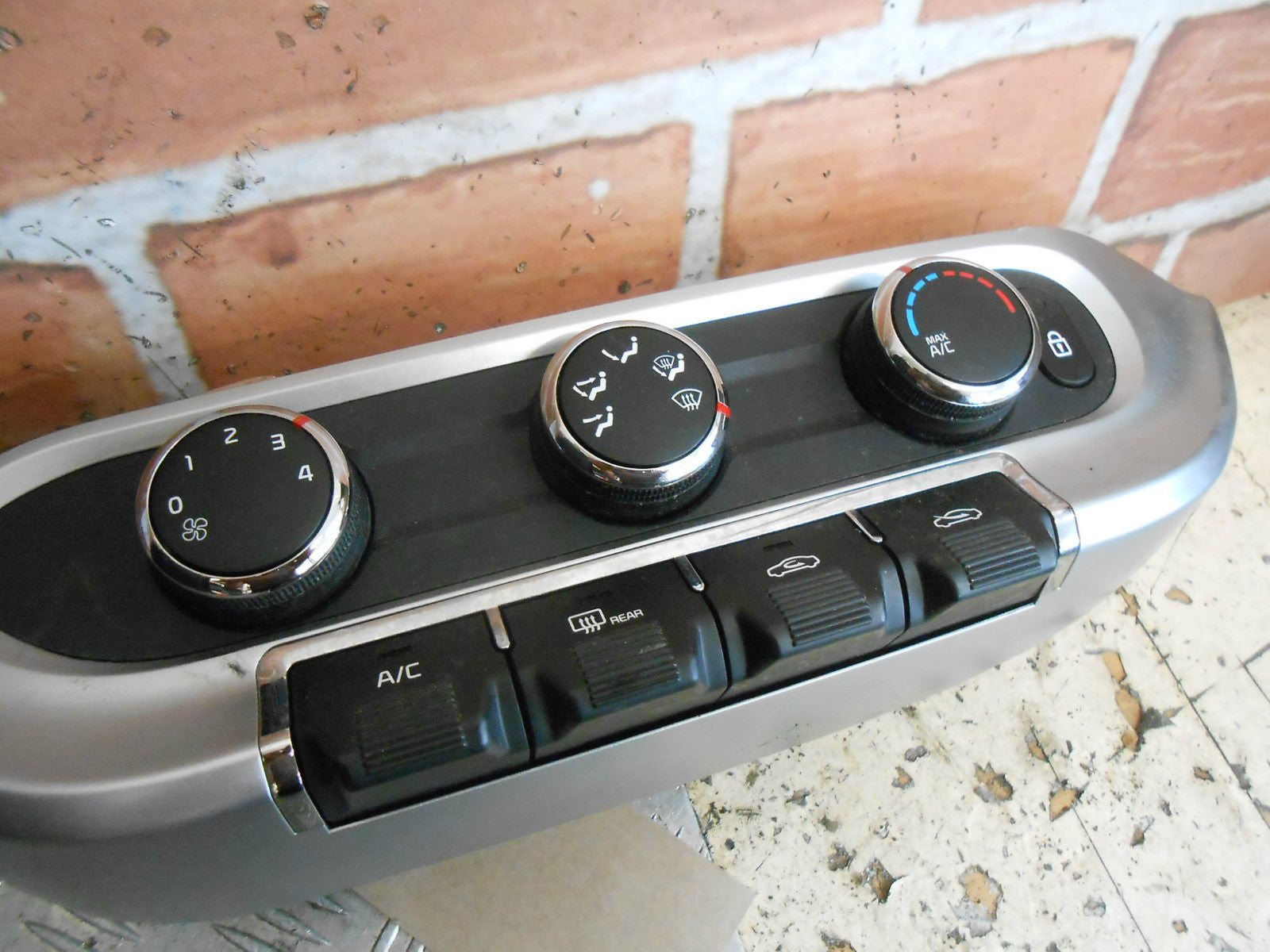 KIA RIO MK3 2015 A/C AIR CON HEATER CLIMATE CONTROL SWITCH PANEL 97250-1W830