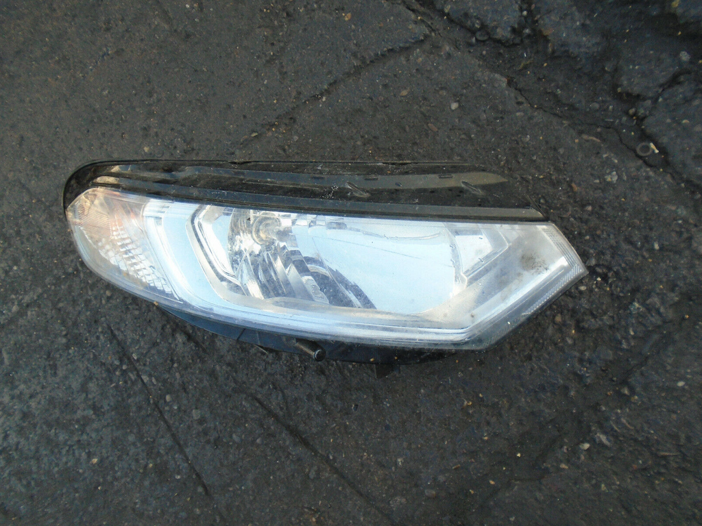 FORD ECOSPORT 2017 OS DRIVER SIDE FRONT HEADLIGHT HEADLAMP CN1513W029CG