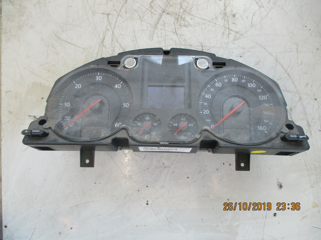VW VOLKSWAGEN PASSAT B6 2.0 TDI SPEEDO METER INSTRUMENT CLUSTER 3C0920960N